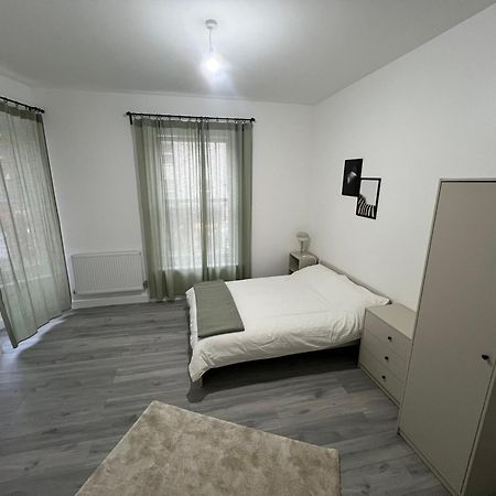 London Homes Bagian luar foto